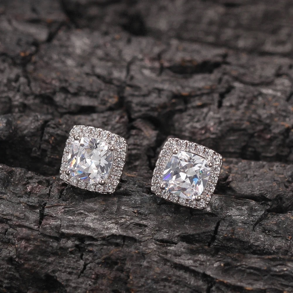 Cluster Diamonds Stud Earrings