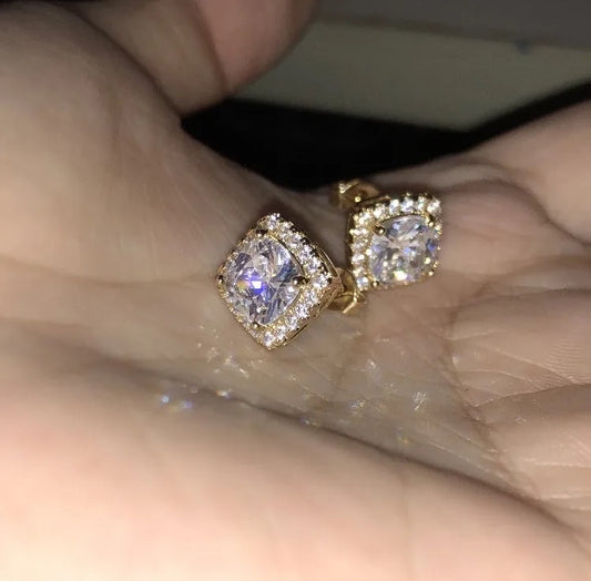 Cluster Diamonds Stud Earrings